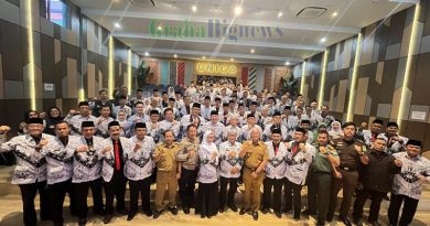 Pelaksanaan Pelantikan PGRI Kabupaten Garut Masa Bakti XXIII Tahun 2025-2030, yang dilaksanakan di Auditorium Kampus IV Uniga, Kecamatan Tarogong Kidul, Kabupaten Garut, Selasa (18/2/2025). (Foto : Anggana Mulia Karsa/Diskominfo Kab. Garut-grahabignews.com).