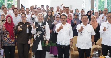 Wakil Bupati Garut, Putri Karlina, membuka secara resmi Rapat Koordinasi, Advokasi, dan Komitmen Perlindungan Perempuan dan Anak di Kabupaten Garut yang berlangsung di Gedung Pendopo, Kecamatan Garut Kota, Kabupaten Garut, Rabu (16/4/2025). (Foto: Anggana Mulia/ Diskominfo Kab. Garut-grahabig News.com)