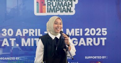 Wakil Bupati Garut, Putri Karlina, secara resmi membuka acara pameran Rumah Impian Vol. 3 yang bertempat di Mitra 10 Garut, Jalan Ahmad Yani Timur, Kecamatan Karangpawitan, Kabupaten Garut, Rabu (30/4/2025).(Foto: Anggana MKK/ Ridwan Nur Faozan/ Diskominfo Kab. Garut-grahabignews.com)