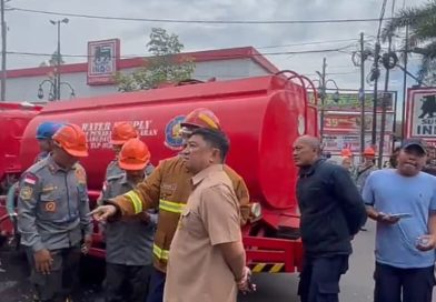 Kebakaran Sejumlah Kios Jln. Pramuka, Pentingnya Sosialisasi Nomor Darurat