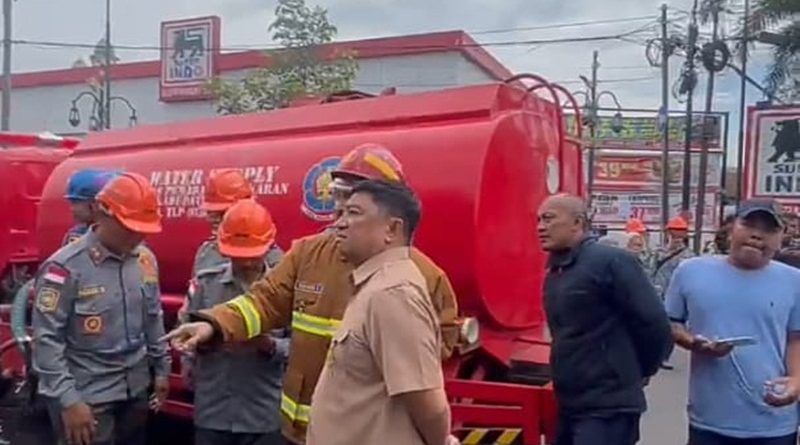 Kebakaran Sejumlah Kios Jln. Pramuka, Pentingnya Sosialisasi Nomor Darurat