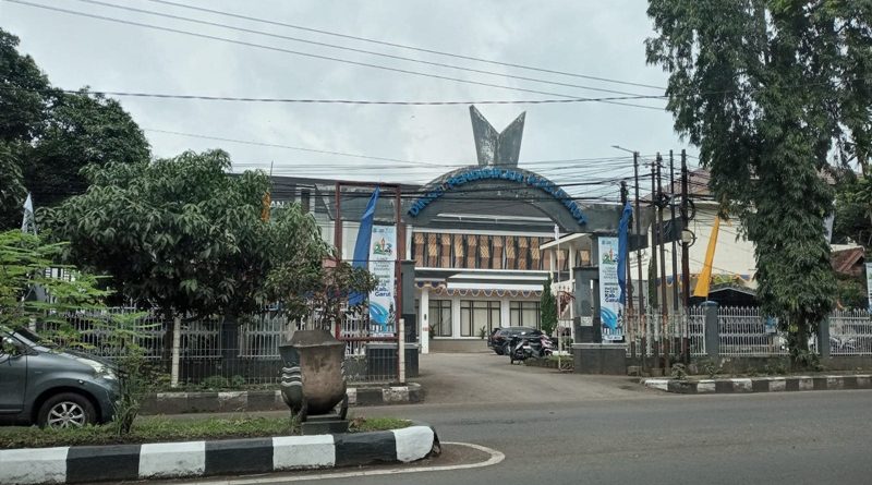 2 Pejabat Eselon III dan IV Disdik Garut Dilantik Bupati