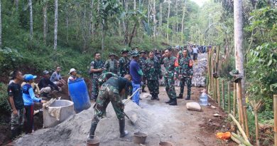 Dansatgas TMMD Ke-128 KODIM 0611/Garut Tinjau Pembangunan Jalan Di Kampung Cidahu